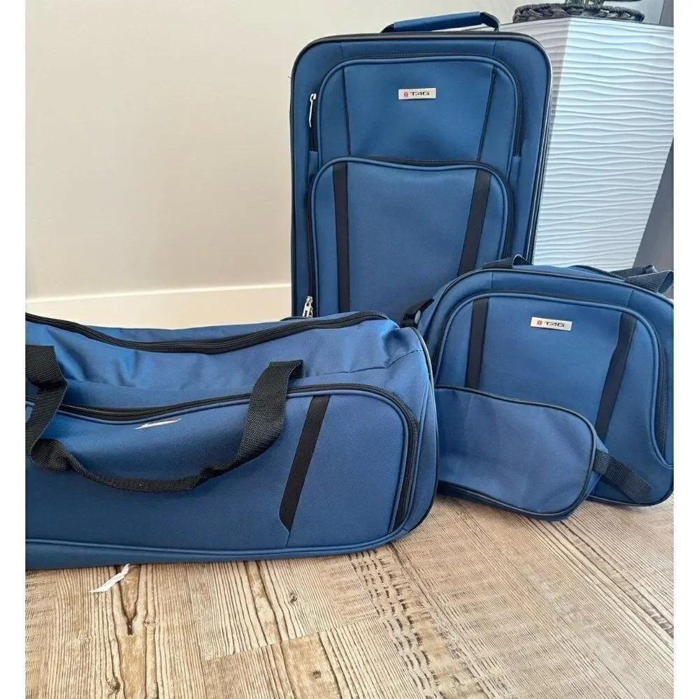 TAG Freehold 4-Piece Softside Spinner Softside Luggage Set suitcase carry on